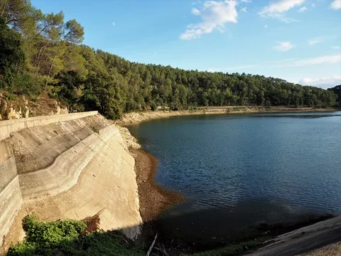 nature var